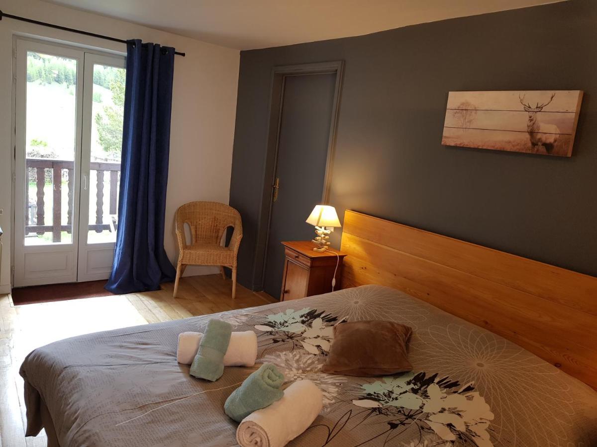 La Girandole Chambre D'Hotes Et Location D'Appartement Arvieux Exterior foto