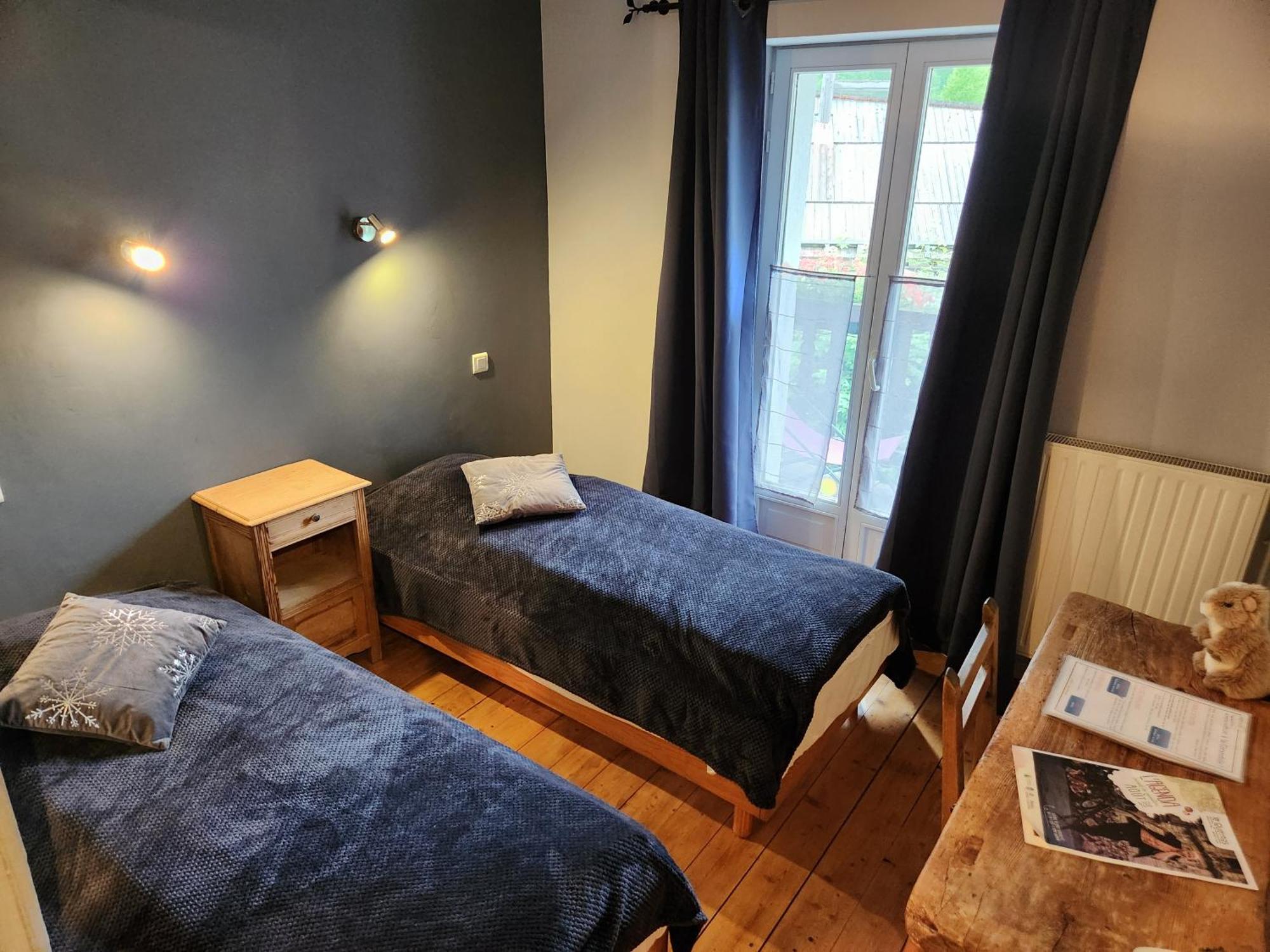 La Girandole Chambre D'Hotes Et Location D'Appartement Arvieux Exterior foto