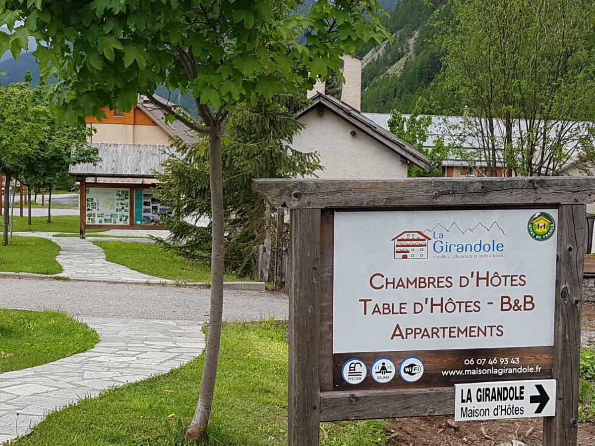La Girandole Chambre D'Hotes Et Location D'Appartement Arvieux Exterior foto