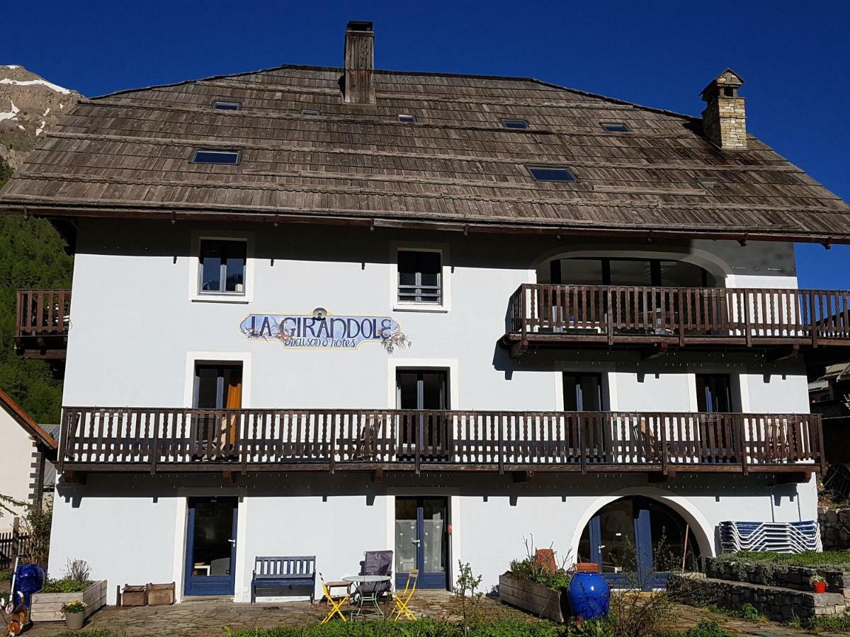 La Girandole Chambre D'Hotes Et Location D'Appartement Arvieux Exterior foto