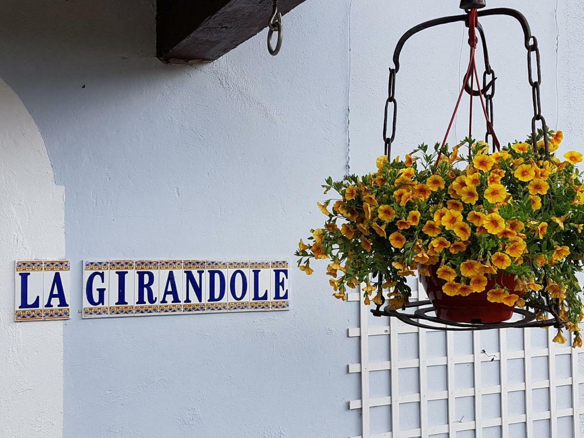 La Girandole Chambre D'Hotes Et Location D'Appartement Arvieux Exterior foto