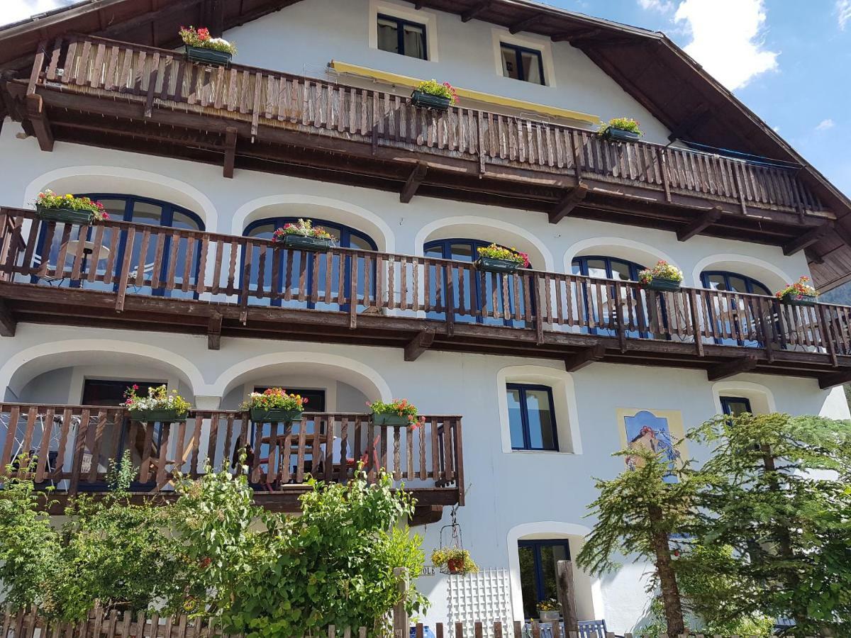 La Girandole Chambre D'Hotes Et Location D'Appartement Arvieux Exterior foto