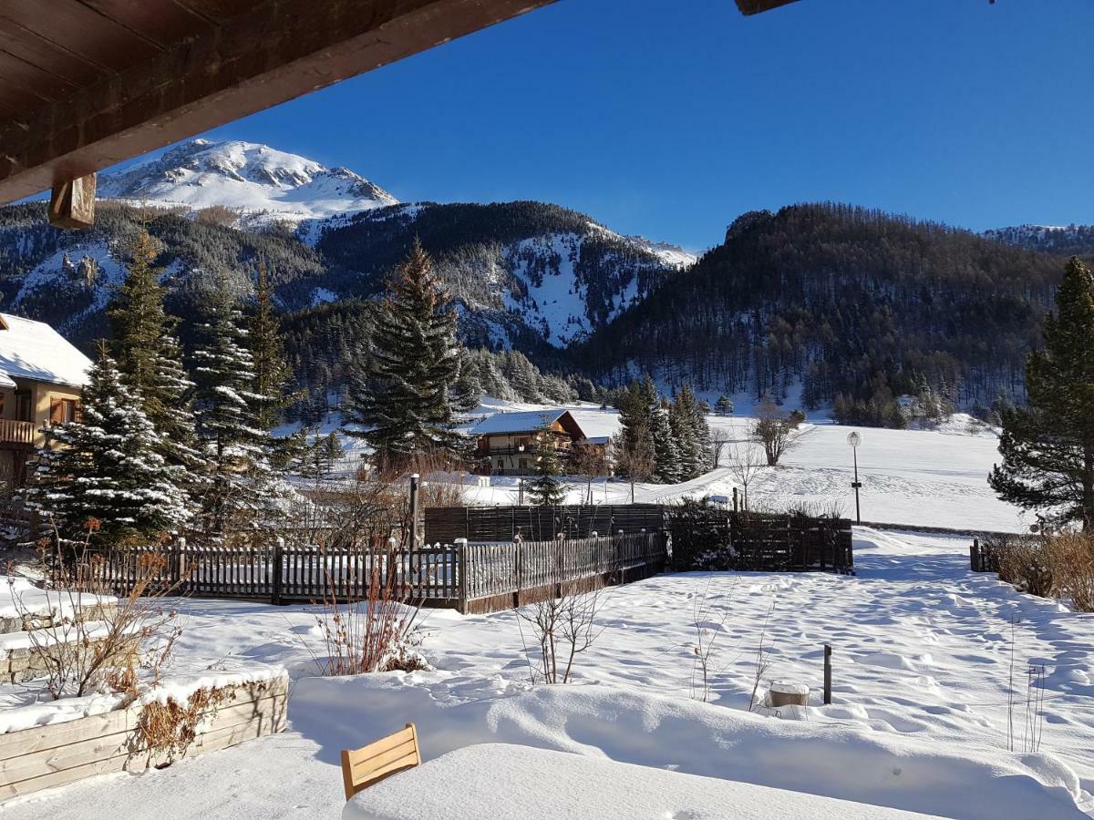 La Girandole Chambre D'Hotes Et Location D'Appartement Arvieux Exterior foto