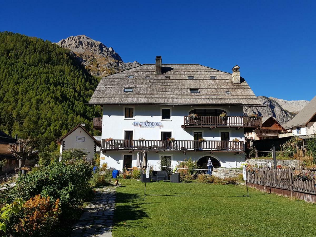La Girandole Chambre D'Hotes Et Location D'Appartement Arvieux Exterior foto